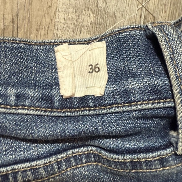 Hudson Jeans Blue Jean Shorts with Frayed Hem casual denim summer wear - Picture 4 of 7